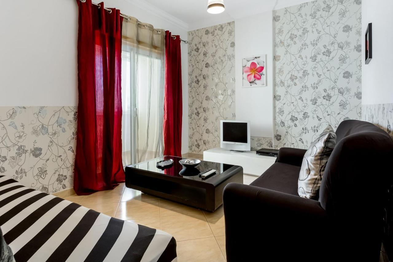 Spacious 2 Bdr Apartment W/ Patio By Lovelystay Armação de Pêra Exteriör bild