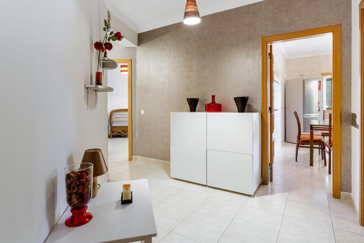 Spacious 2 Bdr Apartment W/ Patio By Lovelystay Armação de Pêra Exteriör bild